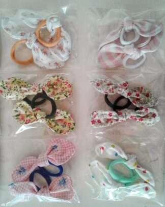 Colitas con nudo de tela